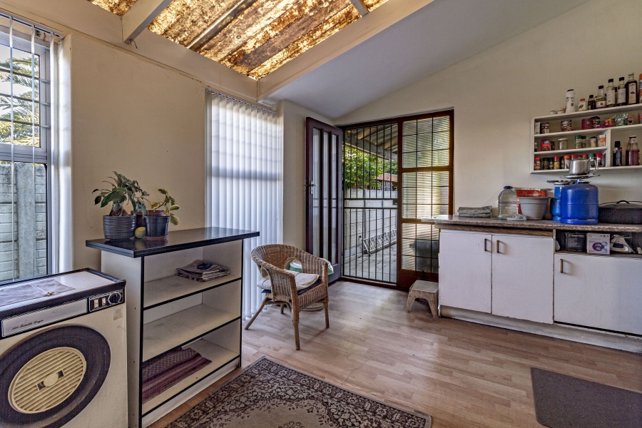5 Bedroom Property for Sale in Lochnerhof Western Cape
